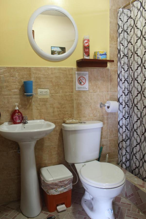 Hostal Romy Пуэрто-Бакерисо-Морено Экстерьер фото